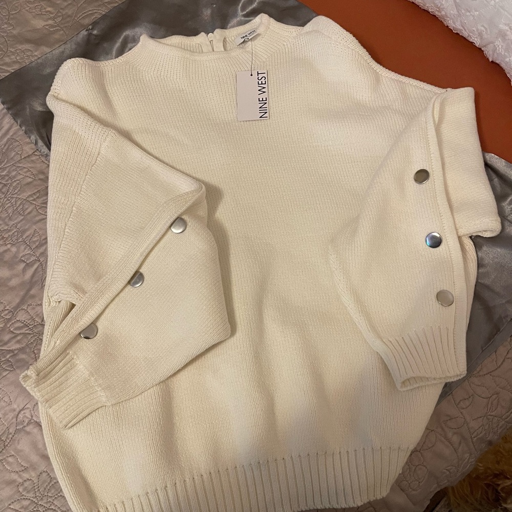 Nine West sweater